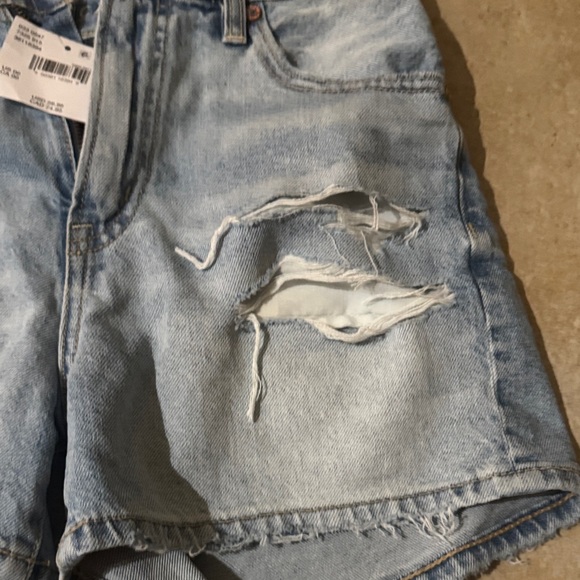 American Eagle Outfitters Light Blue Distressed Jean Shorts - Picture 4 of 6